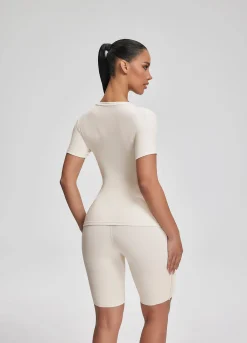 Alltags-T-Shirt mit Contour-Nähten