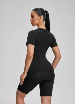Alltags-T-Shirt mit Contour-Nähten
