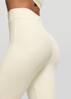 Ausgestellte Leggings mit hoher Taille