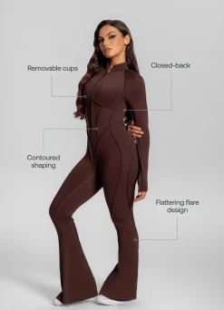 Ausgestellter Catsuit mit geschlossenem Rücken