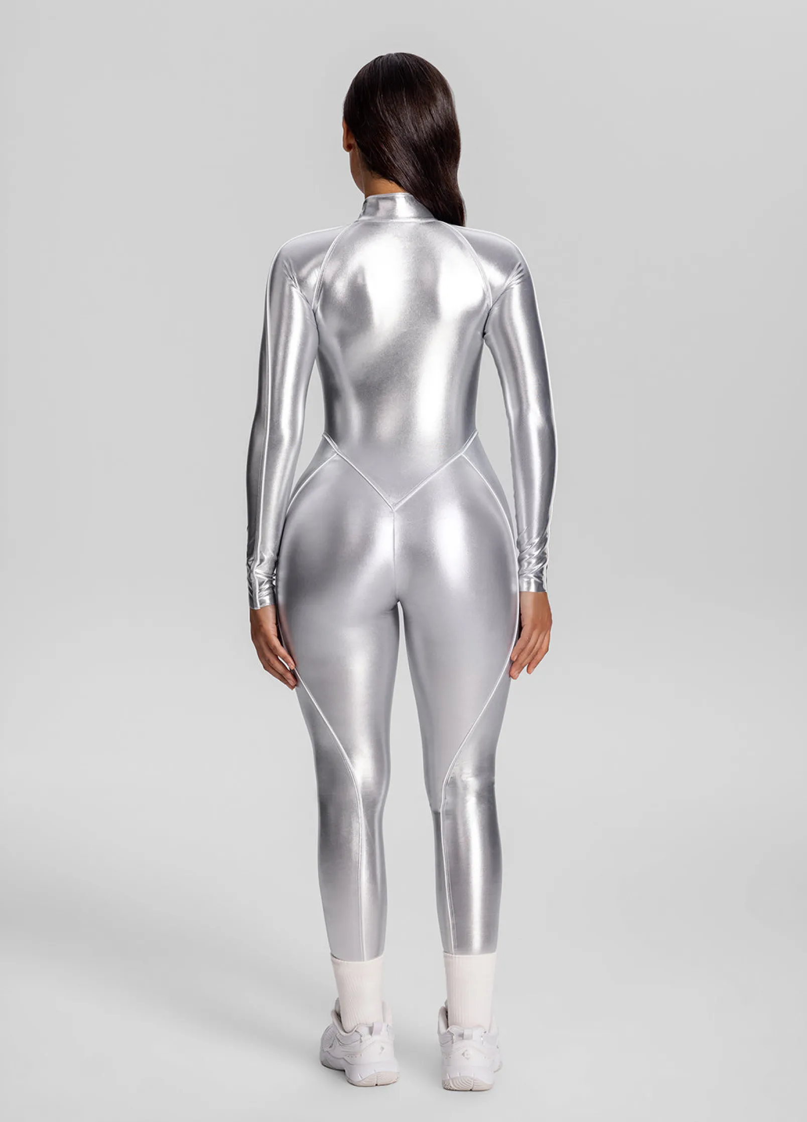 Catsuit in Stahloptik mit geschlossenem Rücken