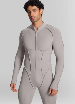 Closed-Back Herosuit