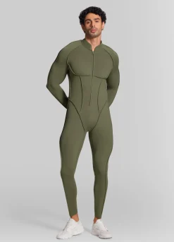 Closed-Back Herosuit