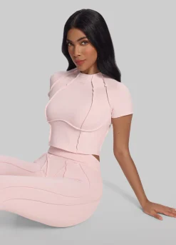 Cropped-Top im figurformendem Schnitt