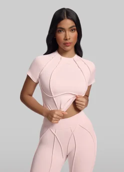 Cropped-Top im figurformendem Schnitt