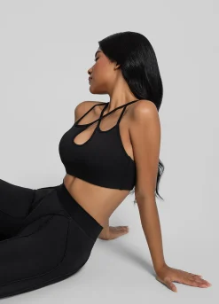 Cut-Out Top mit überkreuzten Trägern
