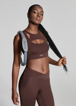 Elegance Cut-out-Top