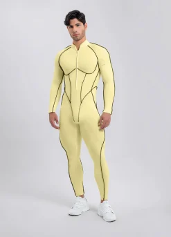 Herosuit mit Konturnähten