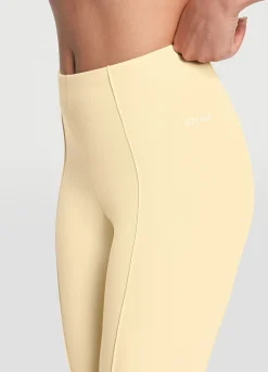 High-Waisted Stirrup