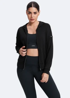 Klassisch geschnittener Kapuzenpullover