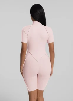 Kurzer Catsuit mit geschlossenem Rücken