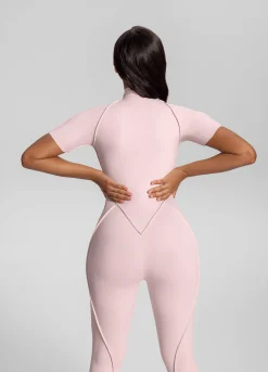 Kurzärmeliger Catsuit mit geschlossenem Rücken