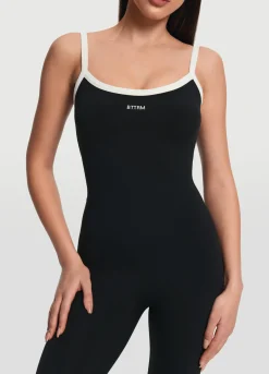 Langer Jumpsuit mit schmalen Trägern
