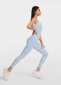 Langer Jumpsuit mit schmalen Trägern