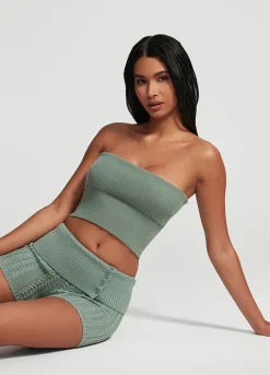 Micro-Shorts aus Zopfstrick