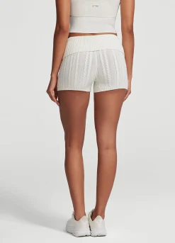 Micro-Shorts aus Zopfstrick