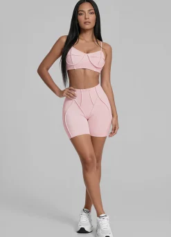 Micro-Shorts mit Konturnähten