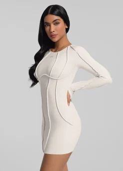Mini-Kleid mit formenden Nähten