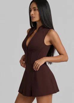 Mini-Kleid mit Konturnähten und geschlossenem Rücken
