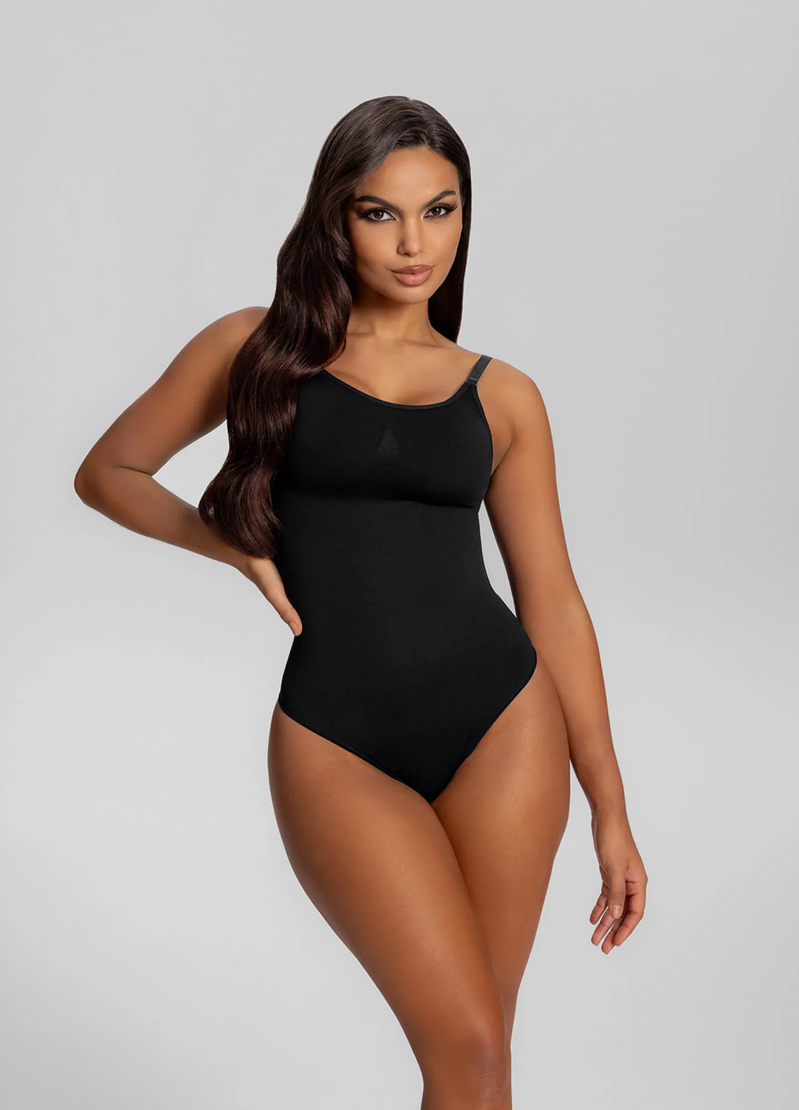 Nahtloser Shapewear-Body mit Trägern