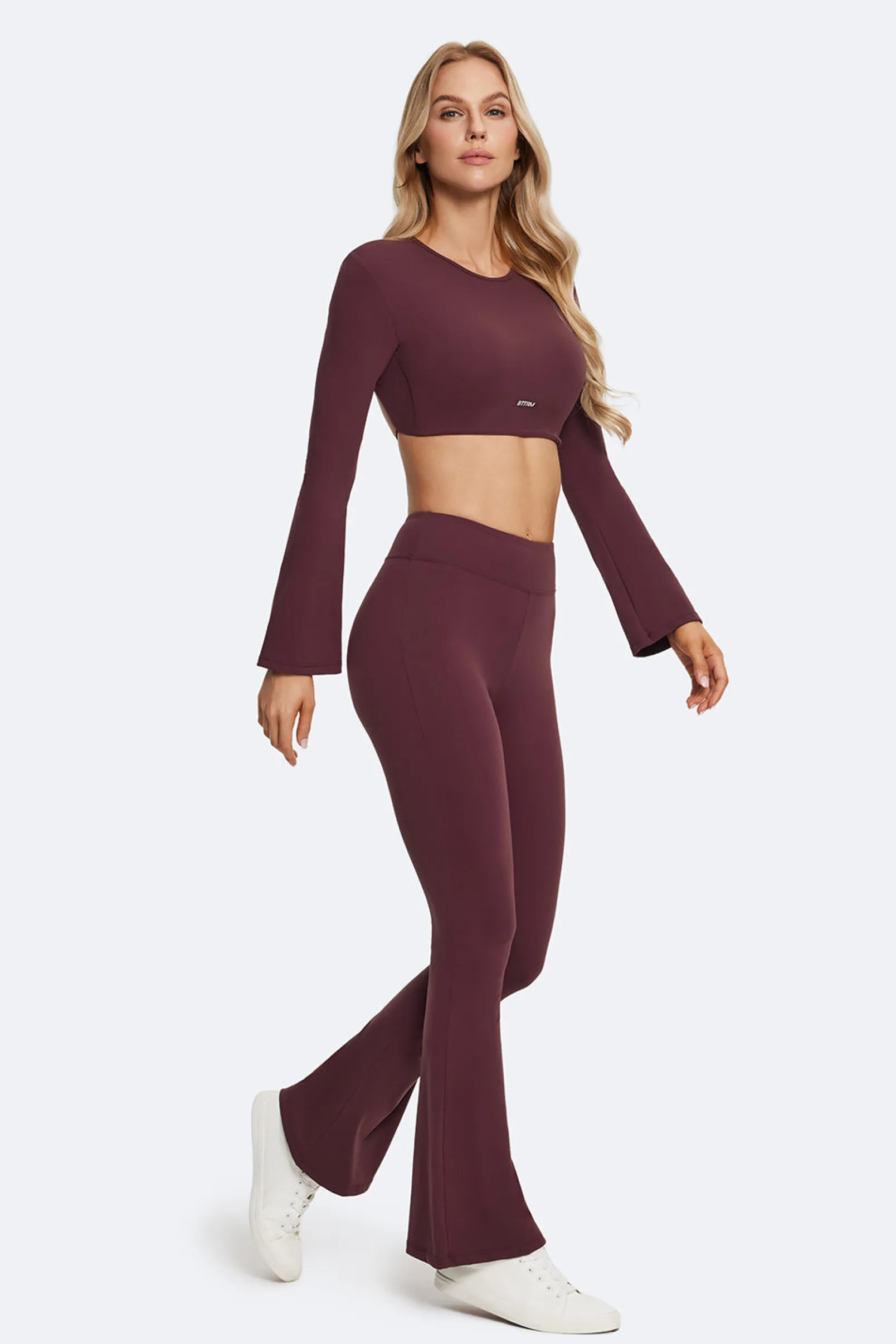 Rückenfreies Crop-Top mit vollen Ärmeln