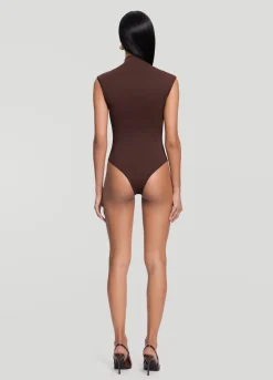 Ärmelloser Body mit Stehkragen