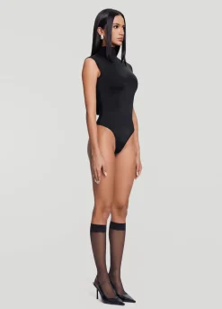 Ärmelloser Body mit Stehkragen