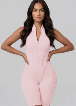 Ärmelloser Shorts-Catsuit mit geschlossenem Rücken