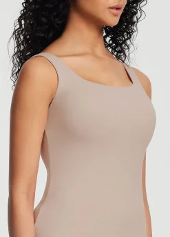 Tanktop mit eckigem Ausschnitt