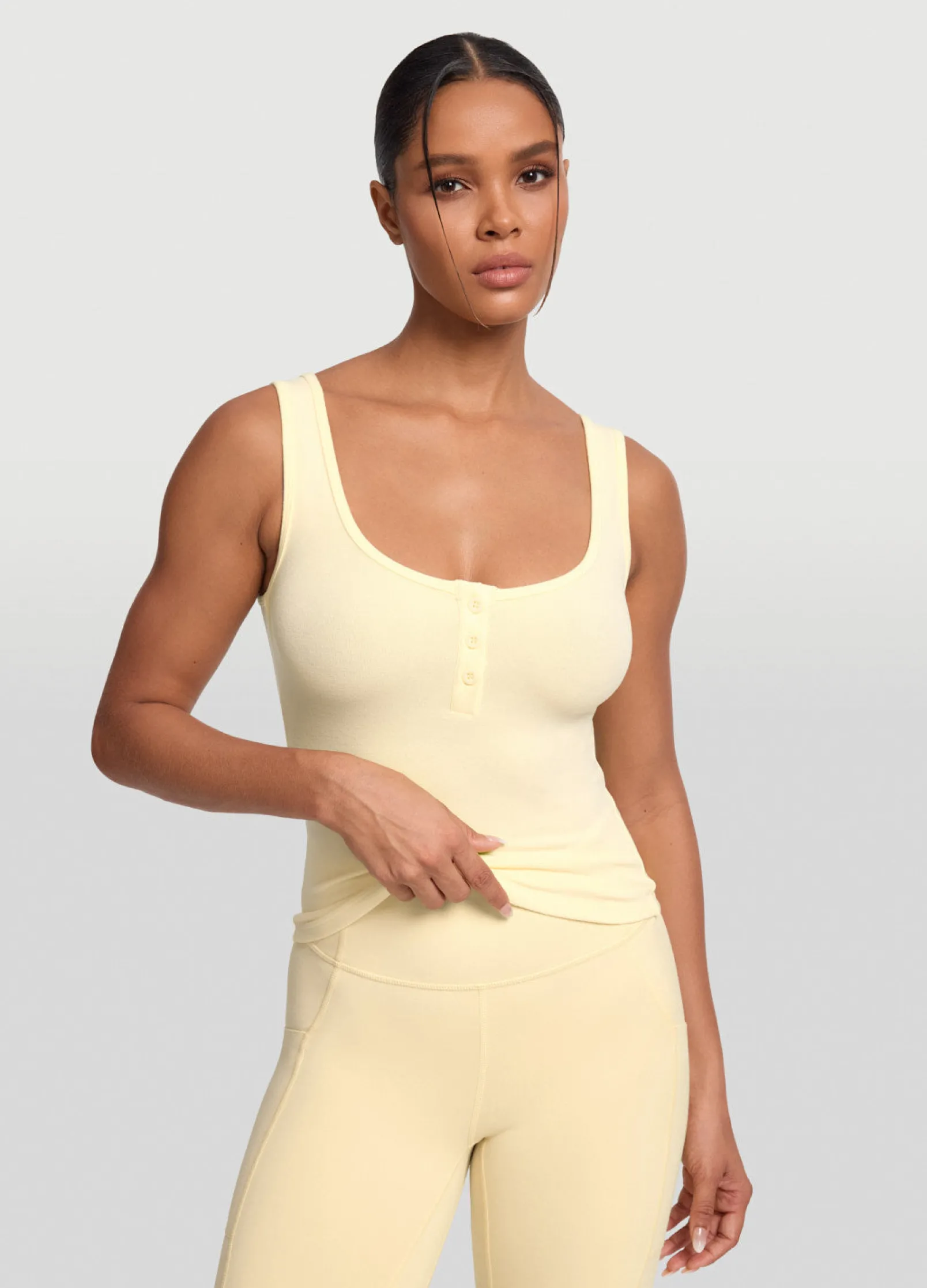 Tanktop mit Knopfleiste