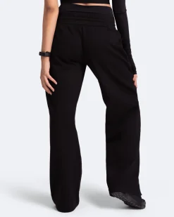 Weite Hose mit Bauchkontrolle